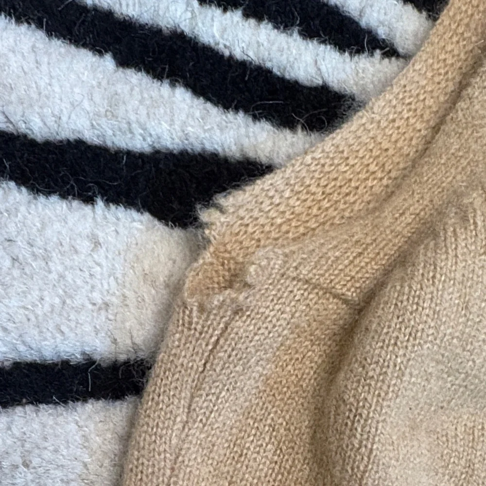 Vintage Lord & Taylor Two-Ply Cashmere Turtleneck - Camel - Picture 4 of 6